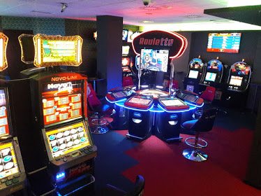 Universo Salón De Juego Y Apuestas Deportivas Universitas