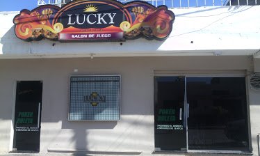 Lucky Salón de Juegos
