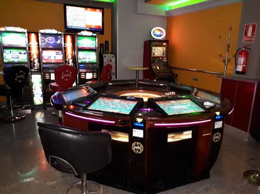 Universo Salón de Juegos y Apuestas Deportivas Teruel