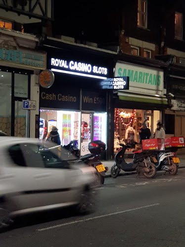 Royal Casino Slots